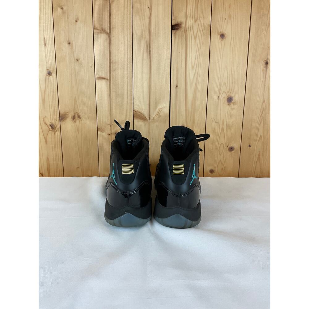 Air Jordan 11 Retro, Gamma Blue - Youth 5.5 - Picture 3 of 9